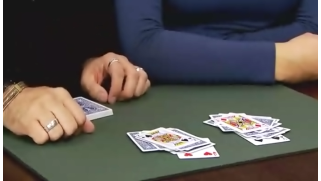 Amazing Series: Card Tricks by Ben Salinas Amazing Series: Card Tricks by Ben Salinas