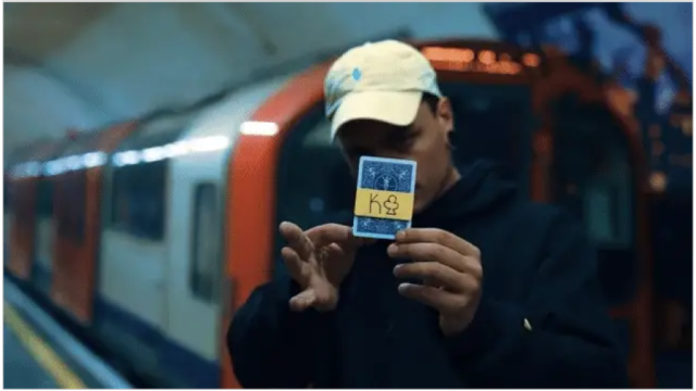 Burst by Juan Capilla - Card Tricks Burst by Juan Capilla - Card Tricks