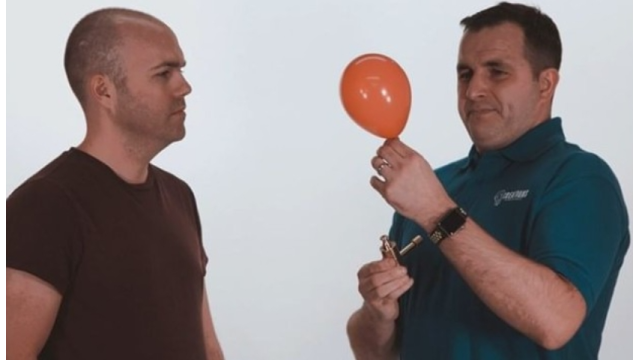 Balloonatic - The Smaller Divers Lung Tester by O'Grady - Close-Up Tricks & Street Magic Balloonatic - The Smaller Divers Lung Tester by O'Grady - Close-Up Tricks & Street Magic